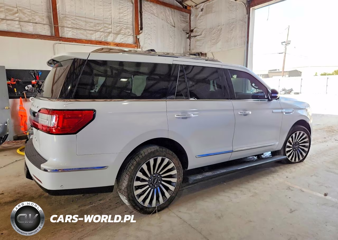 2020 Lincoln Navigator Reserve VIN:5LMJJ2LT4LEL04807 - 3