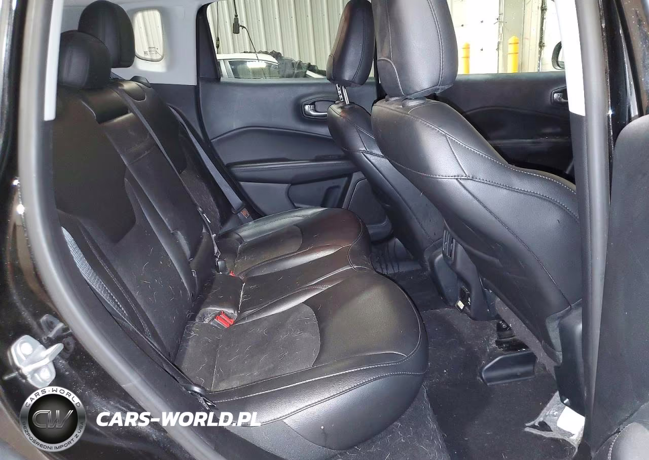2019 Jeep Compass Latitude VIN:3C4NJDBB1KT648560 - 10