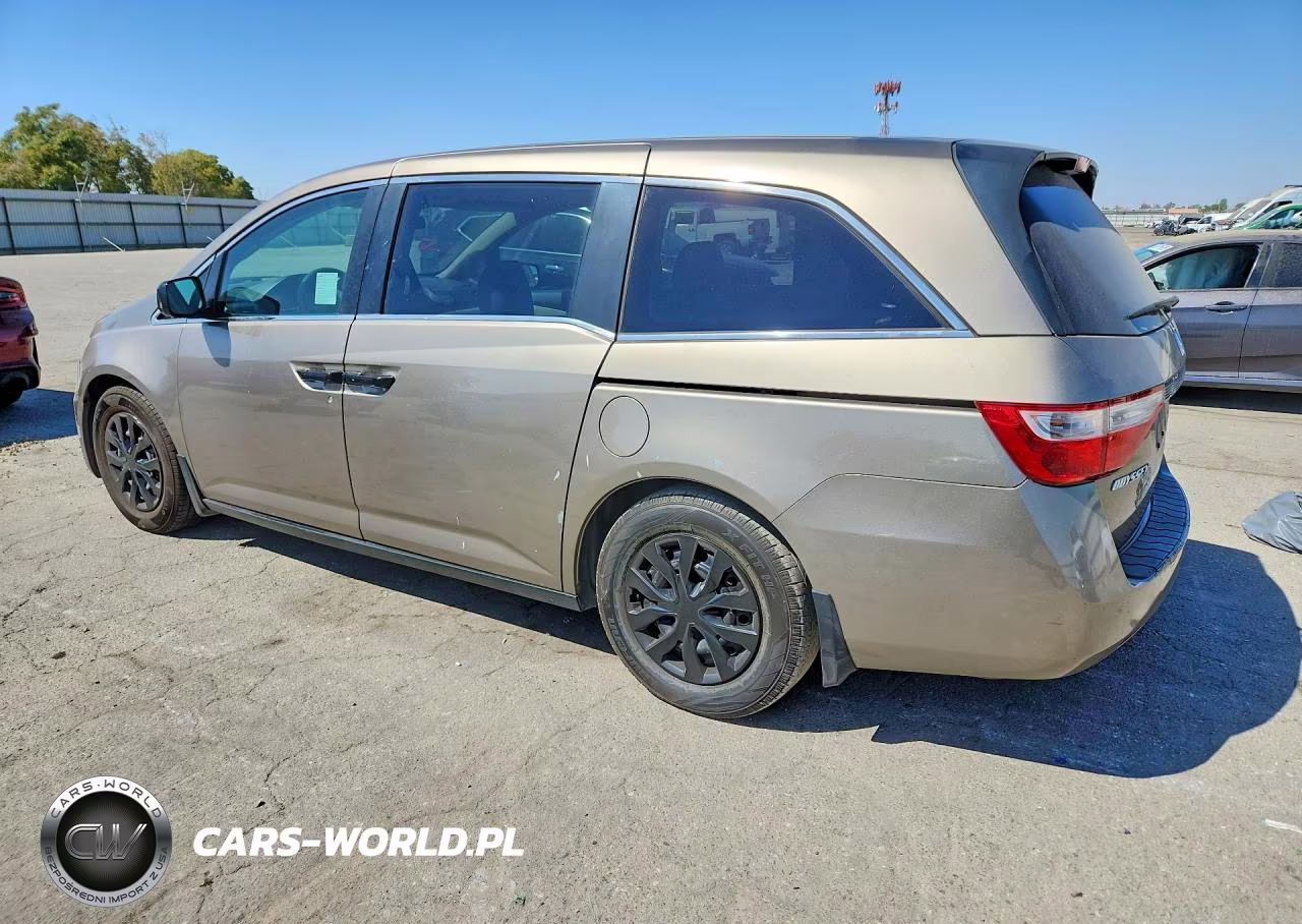 2013 Honda Odyssey Lx VIN:5FNRL5H23DB063828 - 2