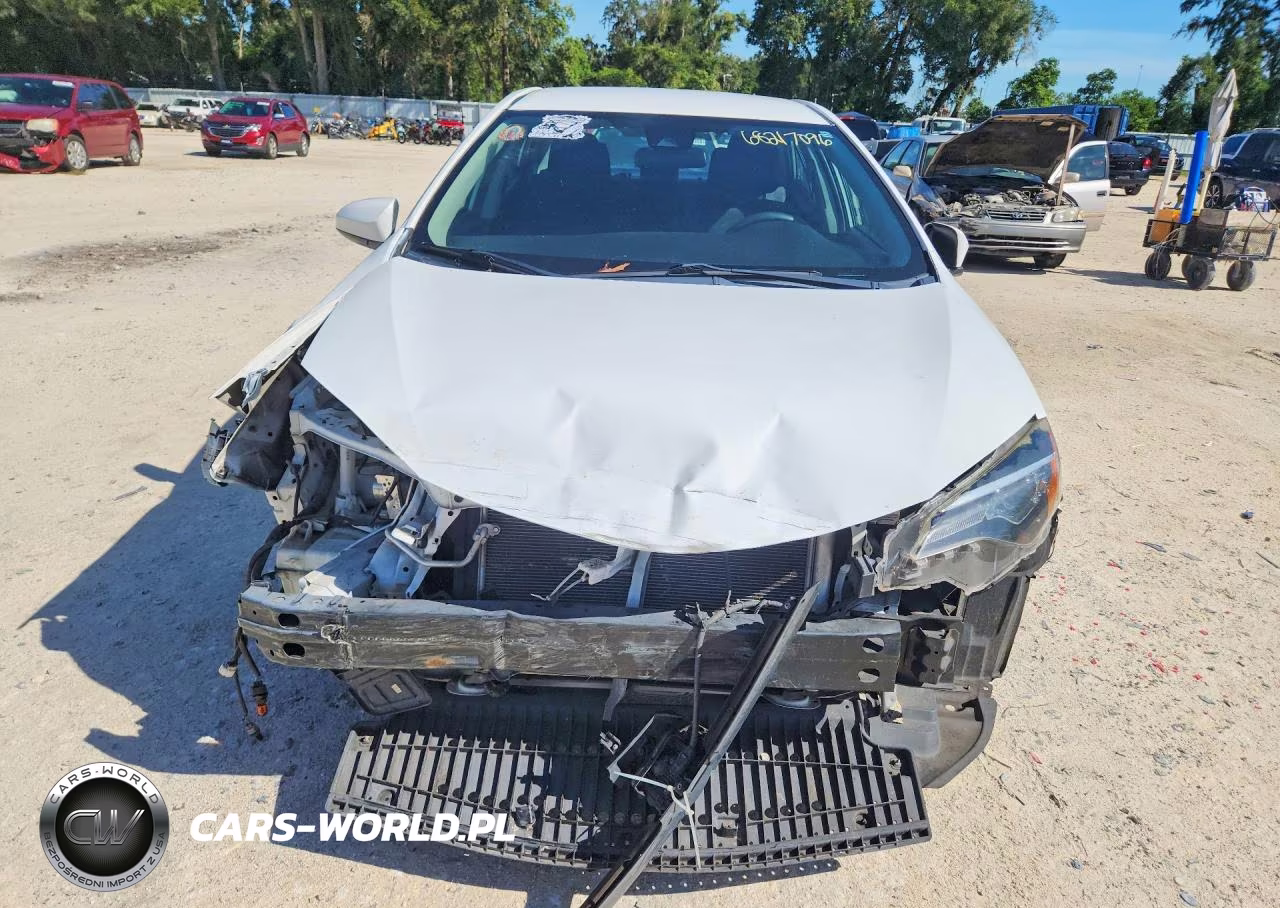 2019 Toyota Corolla Le VIN:2T1BURHE6KC227865 - 5