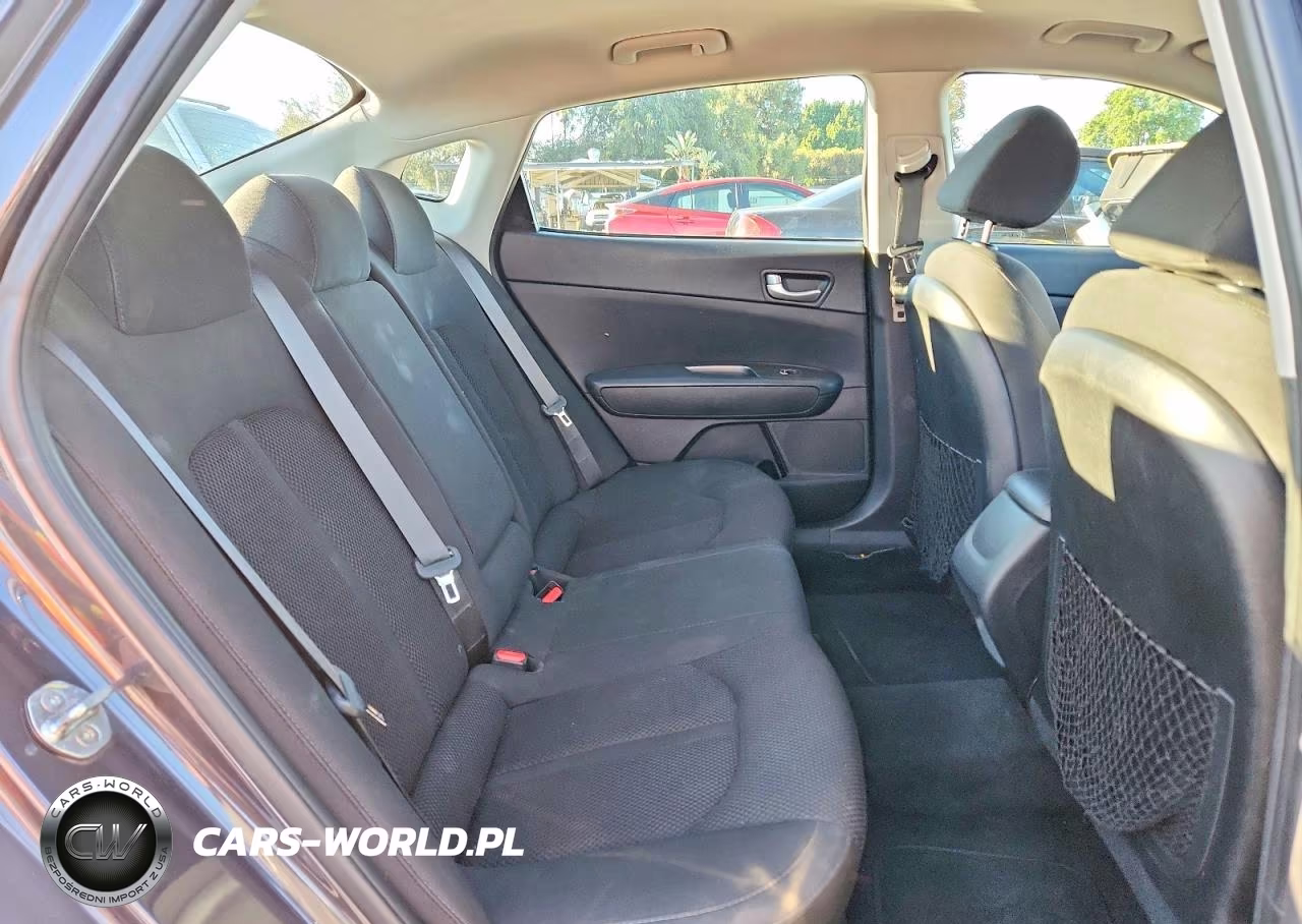 2019 Kia Optima Lx VIN:5XXGT4L31KG288180 - 10