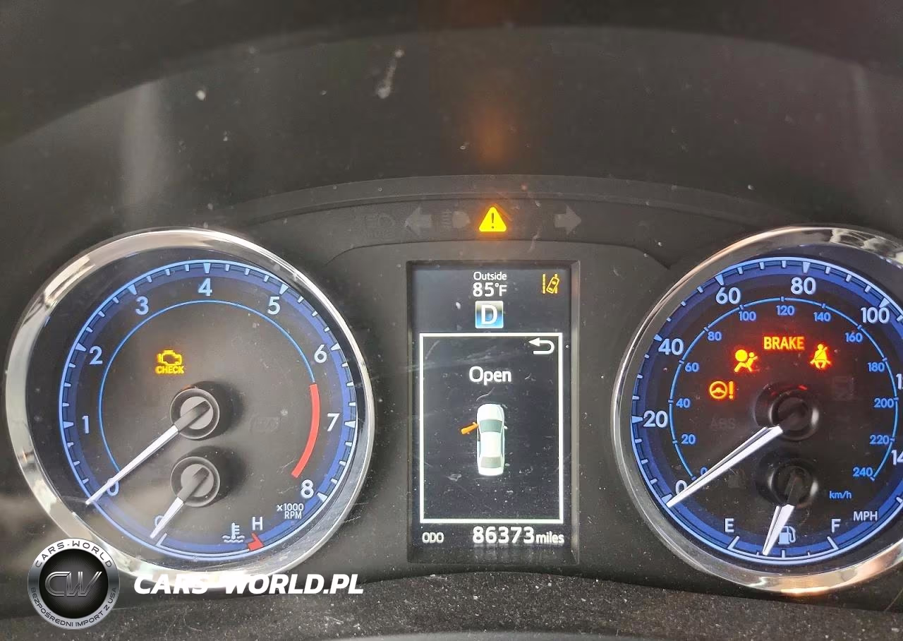 2018 Toyota Corolla Se VIN:5YFBURHE2JP779331 - 9