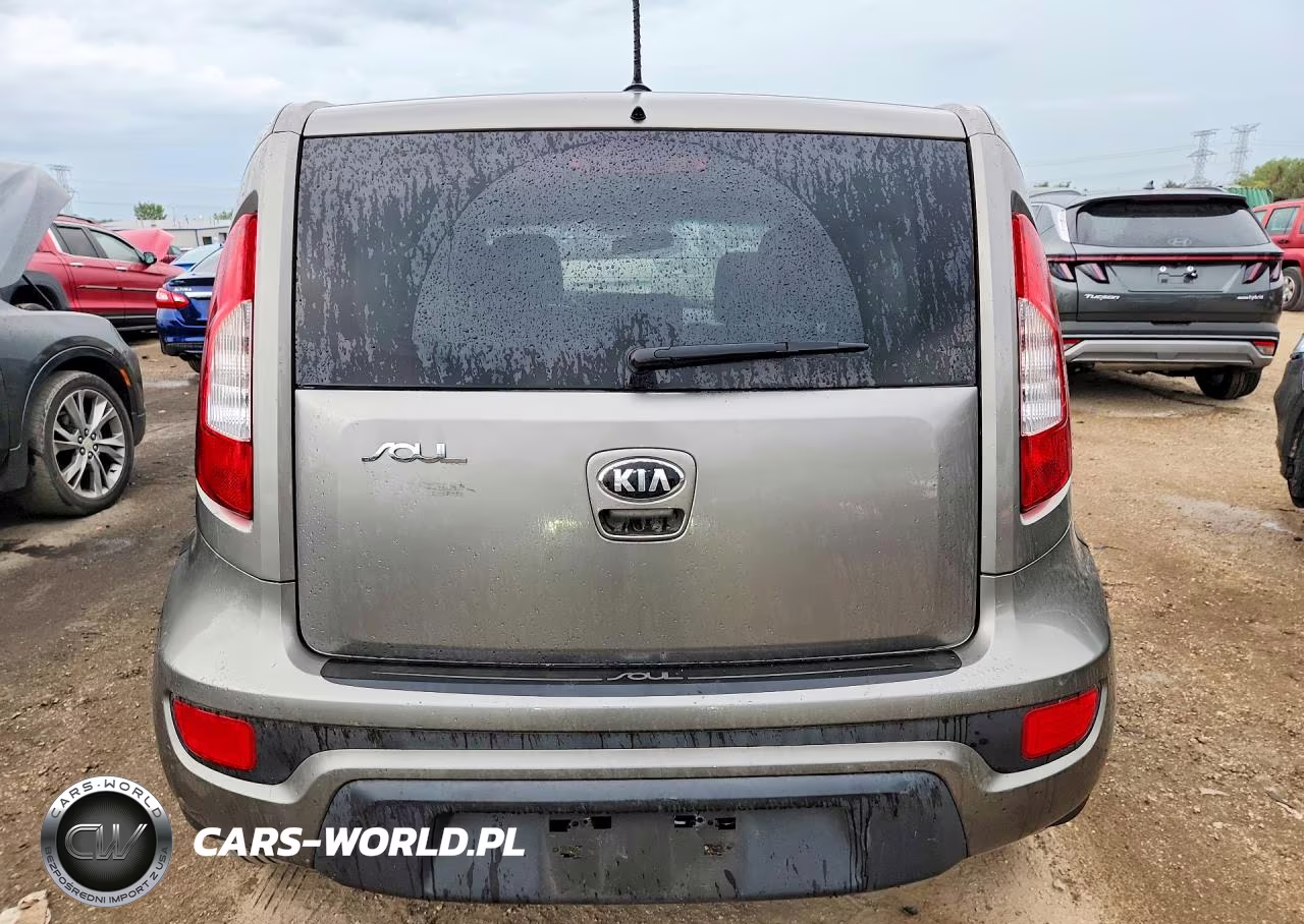 2013 Kia Soul Base VIN:KNDJT2A57D7517083 - 6