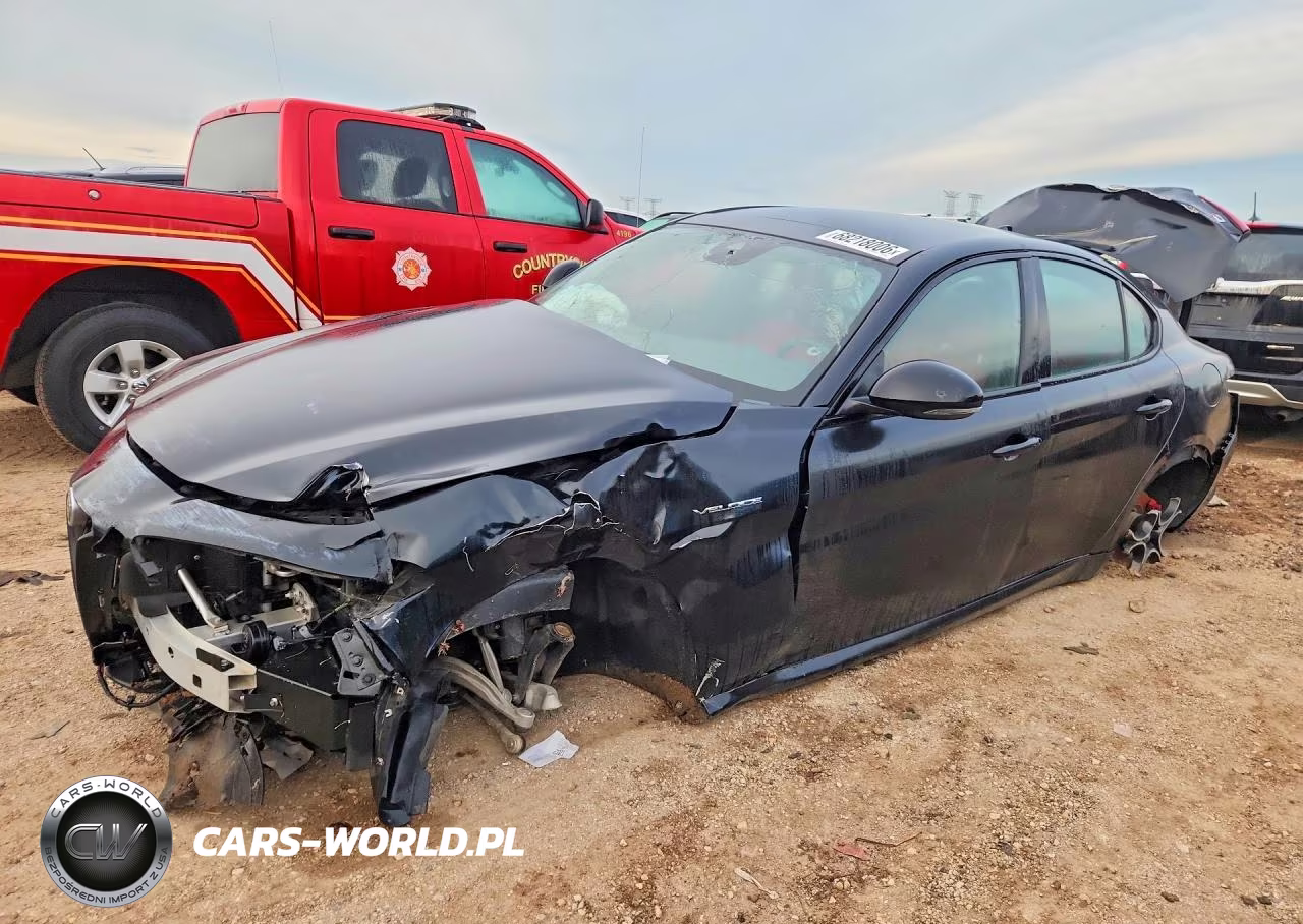 2022 Alfa Romeo Giulia Super – zdjęcie 1 z 13