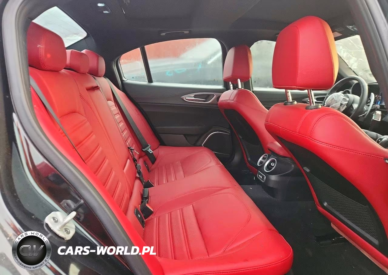 2022 Alfa Romeo Giulia Super VIN:ZARFANBN9N7663259 - 10