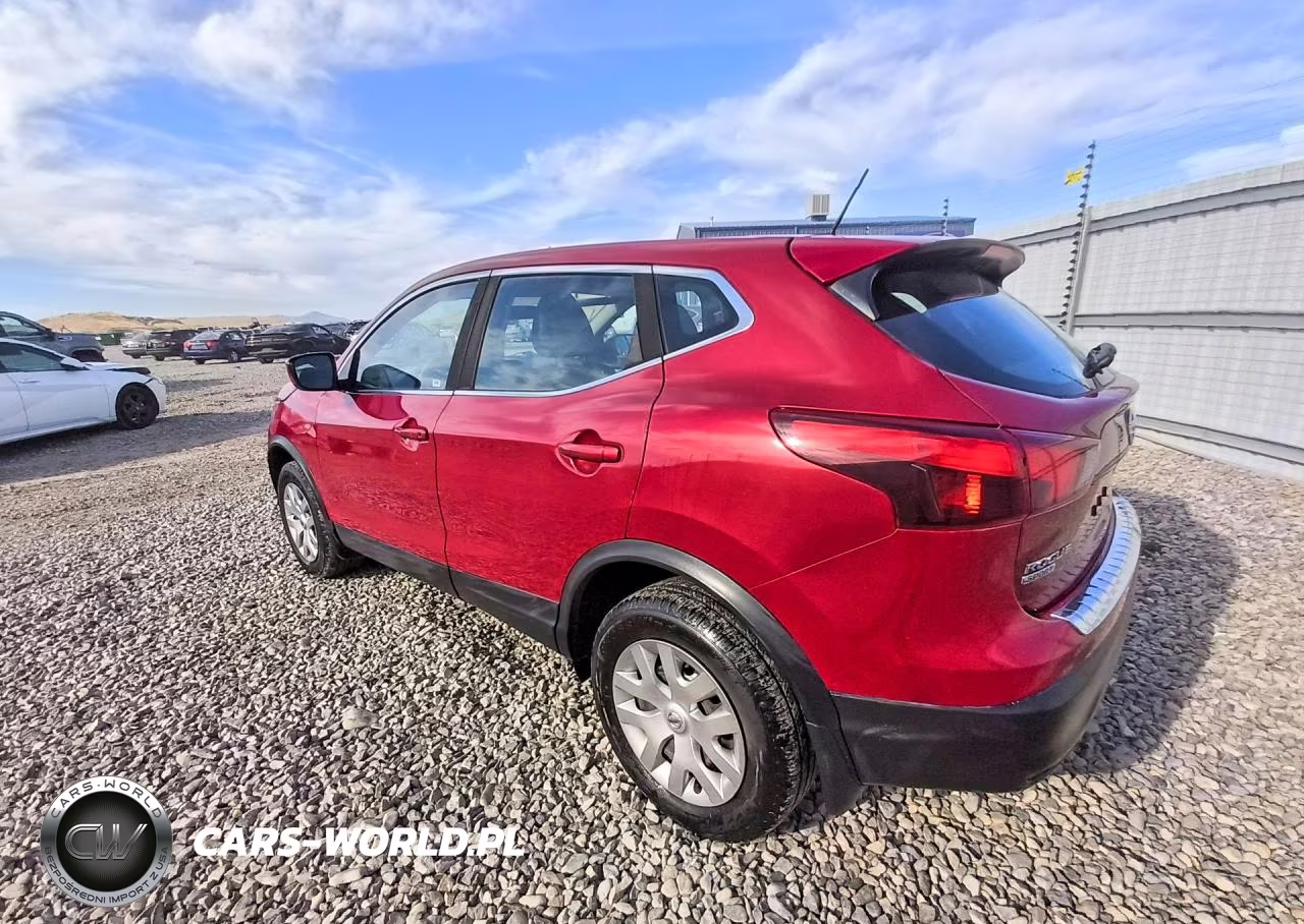 2018 Nissan Rogue Sport S VIN:JN1BJ1CP1JW104857 - 2