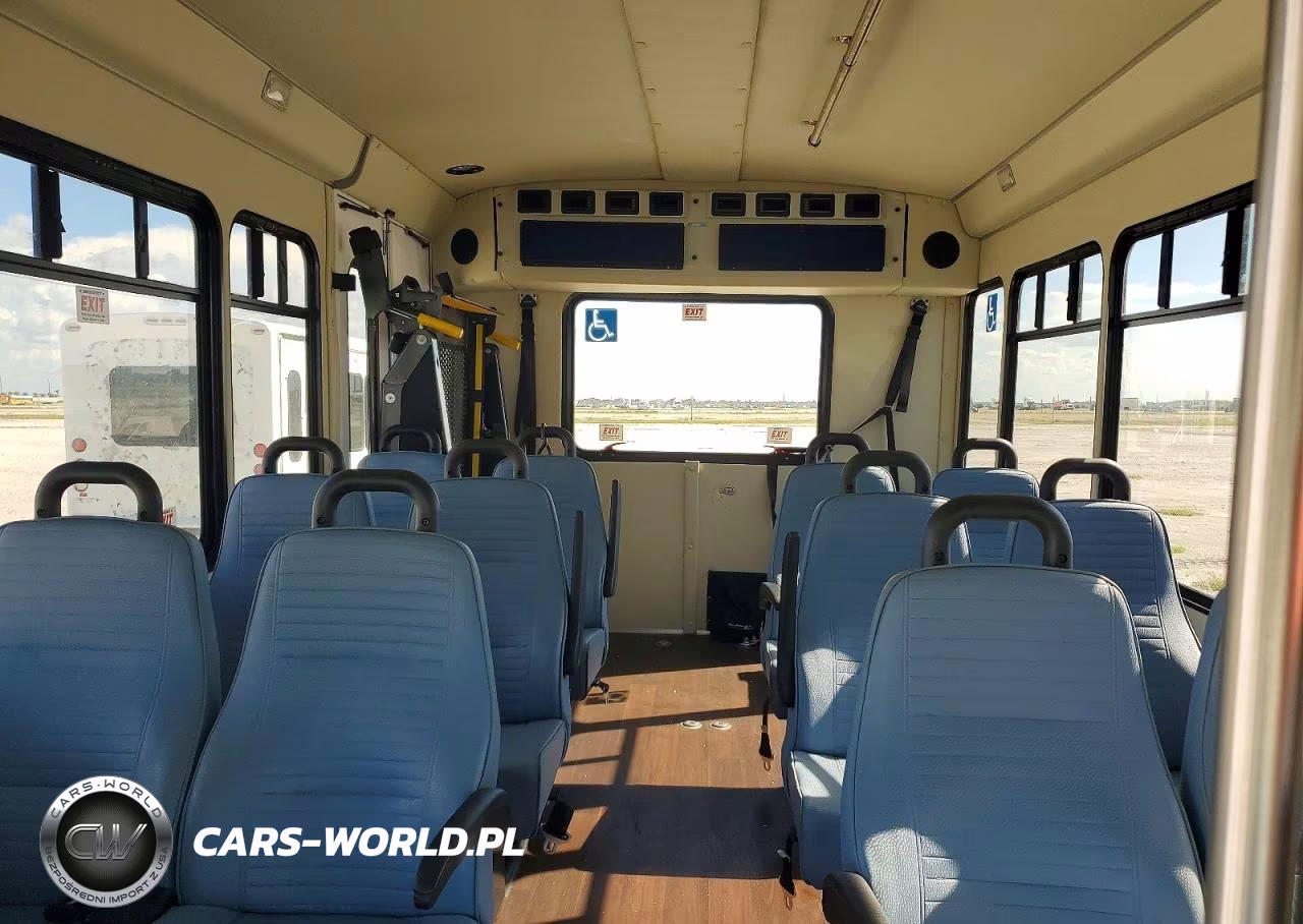 2021 Ford Econoline E350 Super Duty Cutaway Van VIN:1FDEE3FN3MDC10808 - 10