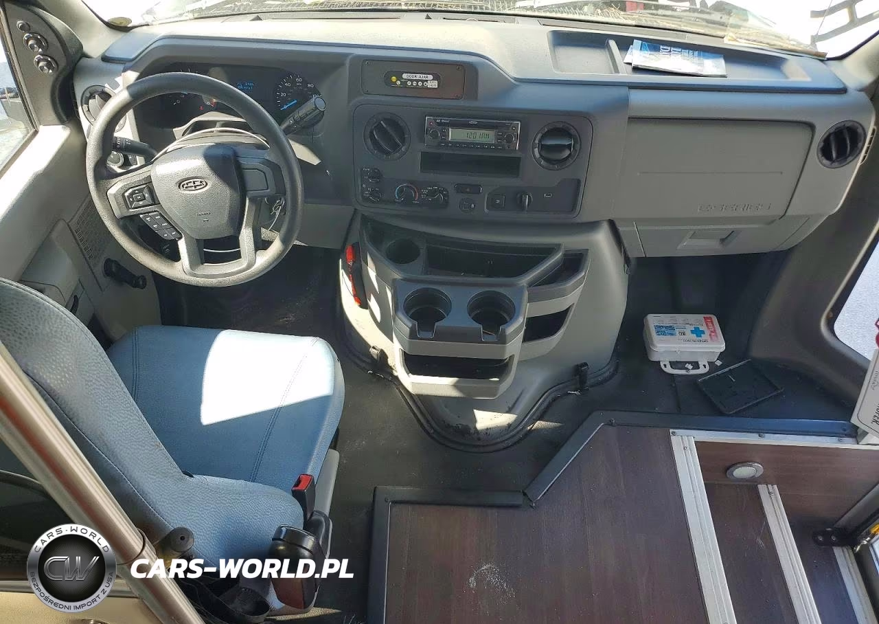 2021 Ford Econoline E350 Super Duty Cutaway Van VIN:1FDEE3FN3MDC10808 - 8