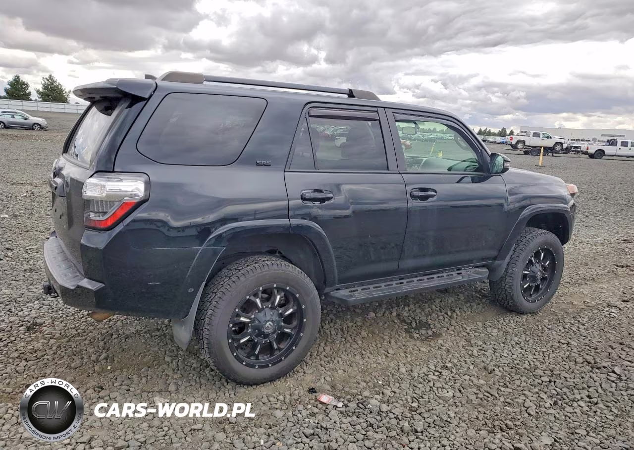 2019 Toyota 4Runner VIN:JTEBU5JR7K5718802 - 3