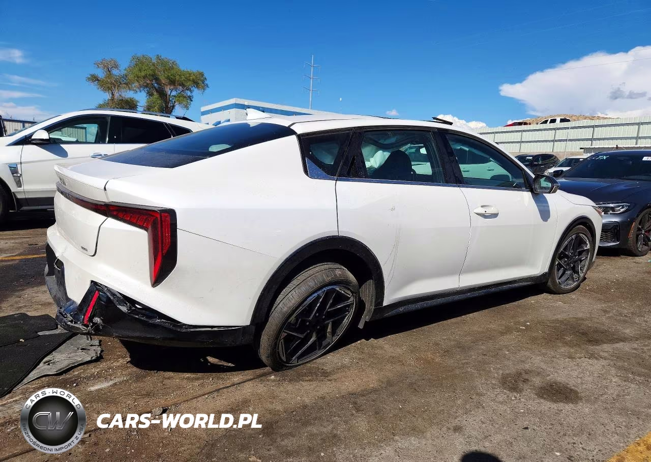 2026 Kia K4 Gt Line VIN:3KPFW4DE7TE330249 - 3
