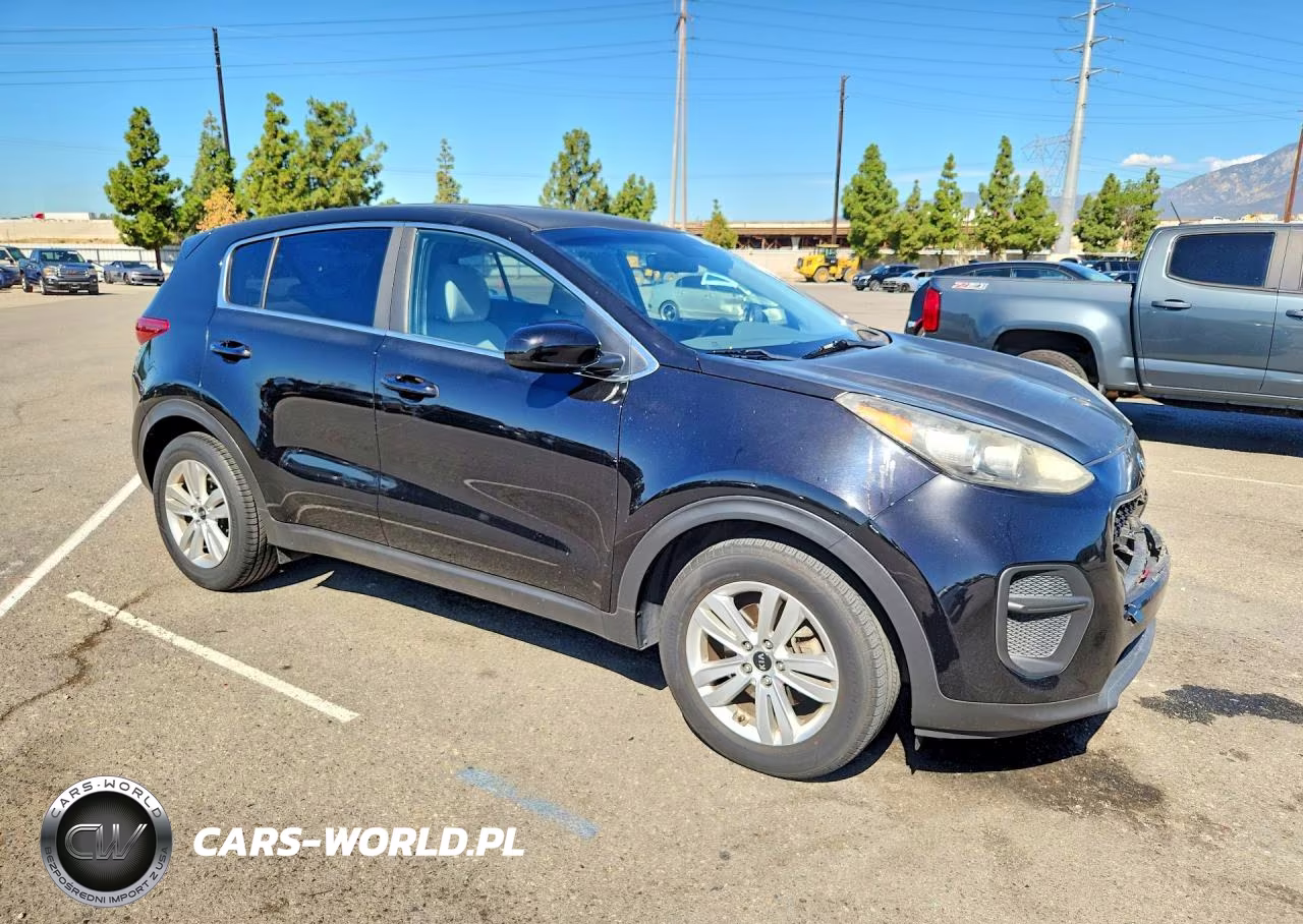 2018 Kia Sportage Lx VIN:KNDPM3AC9J7399075 - 4