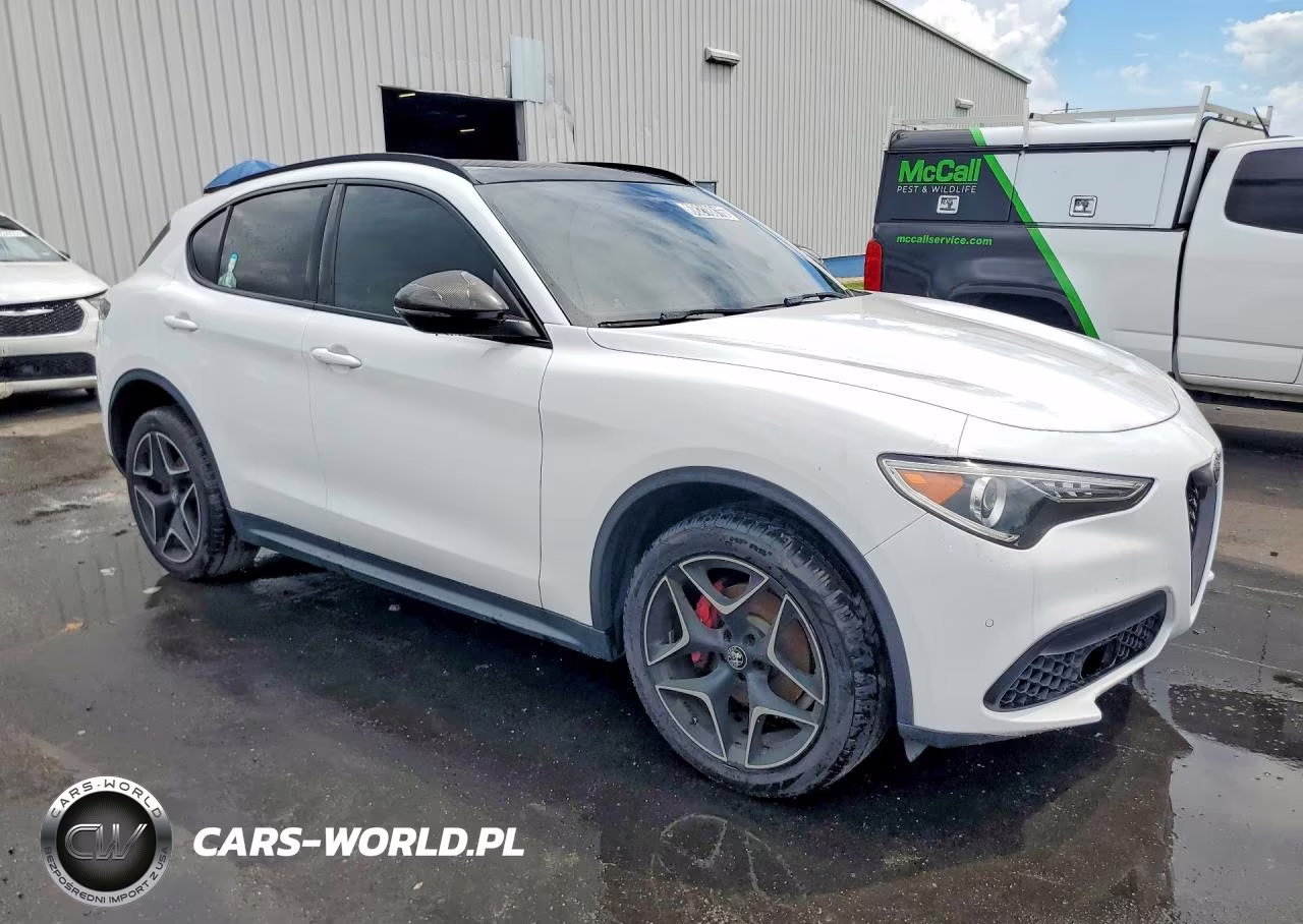 2019 Alfa Romeo Stelvio Ti VIN:ZASPAKBN0K7C70332 - 4