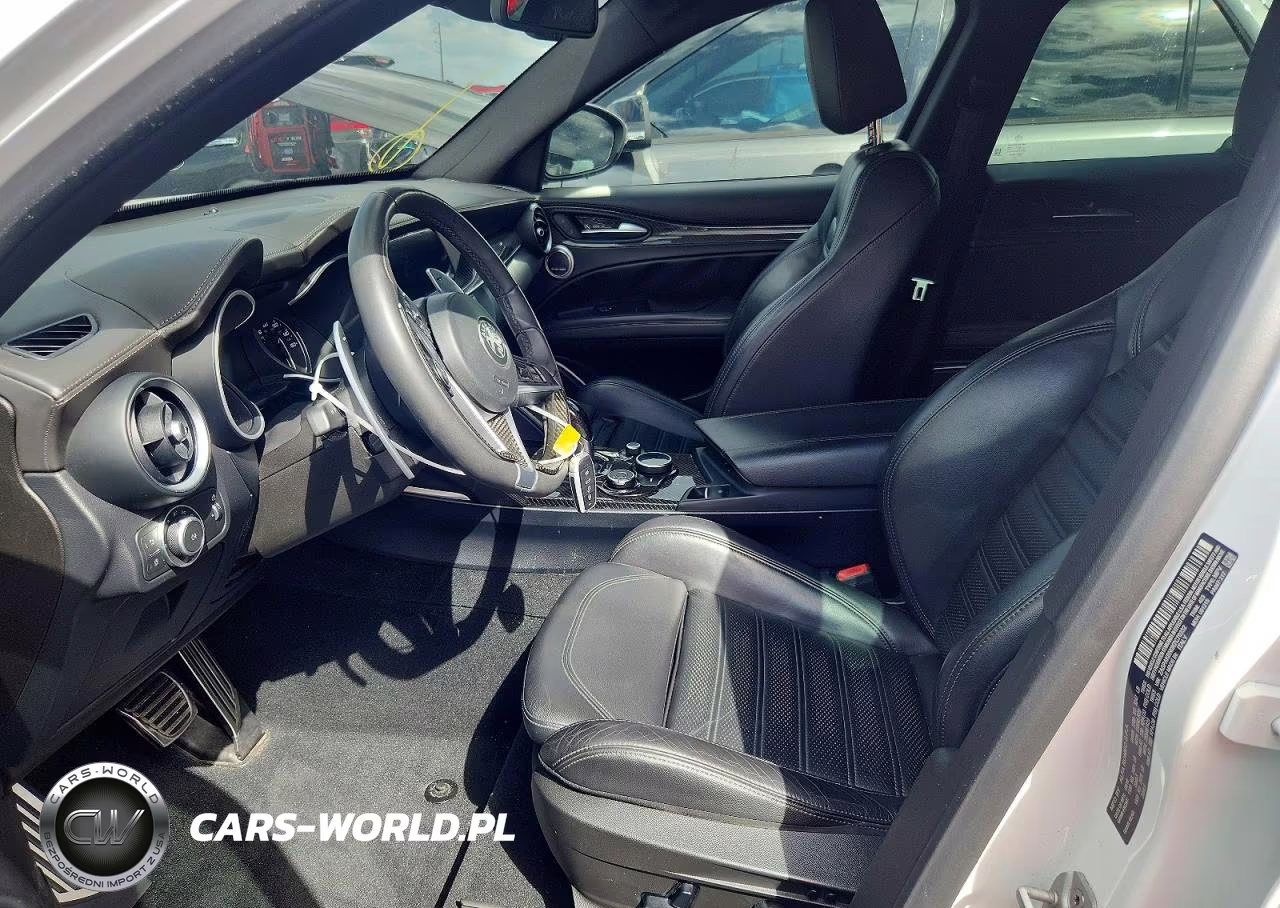 2019 Alfa Romeo Stelvio Ti VIN:ZASPAKBN0K7C70332 - 7