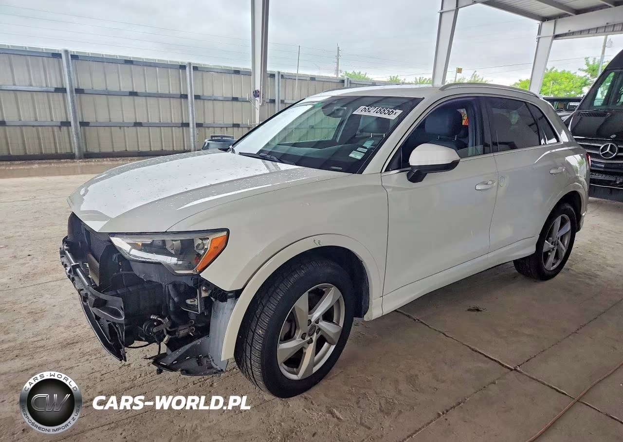2020 Audi Q3 Premium