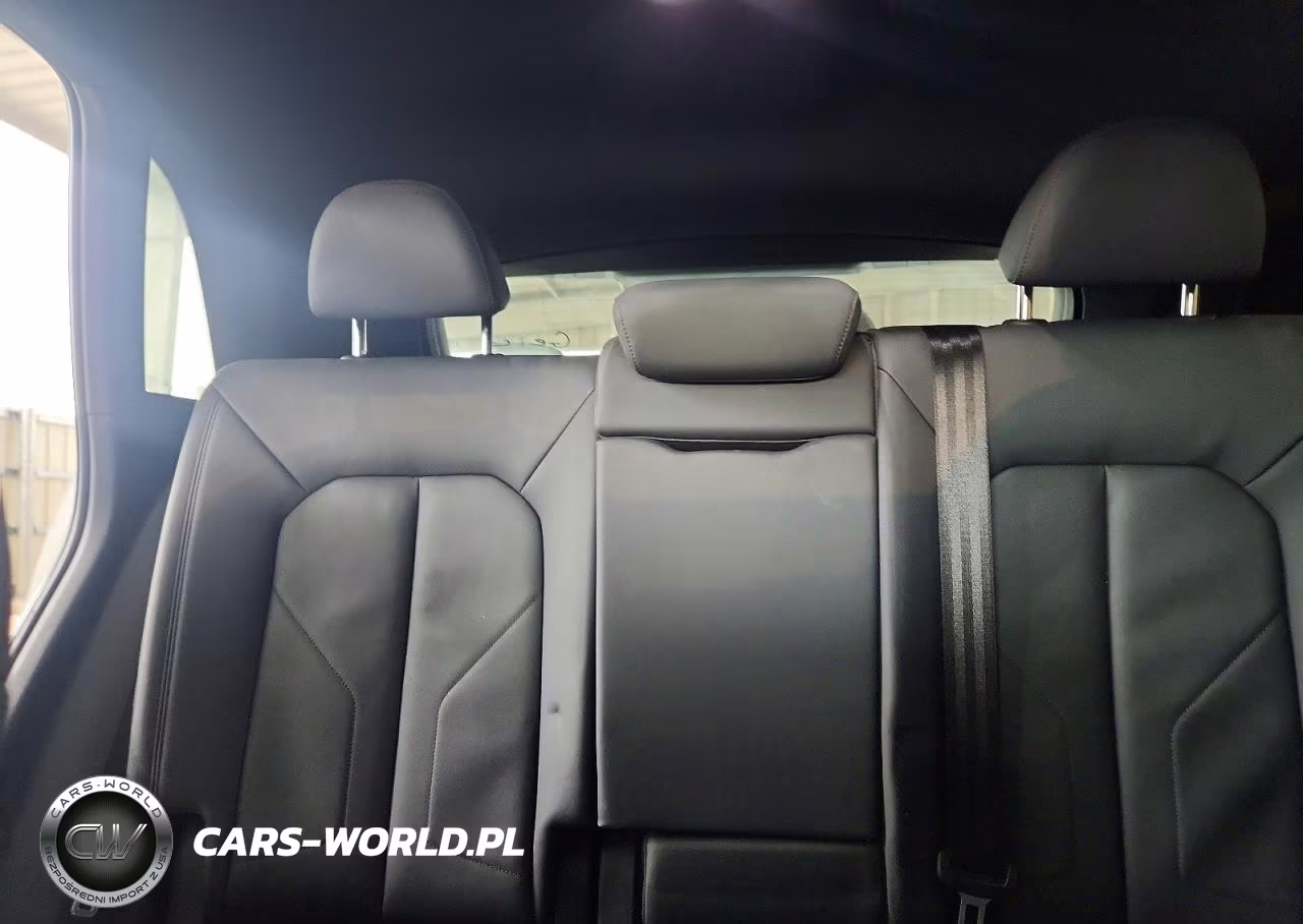2020 Audi Q3 Premium VIN:WA1AECF38L1027710 - 10