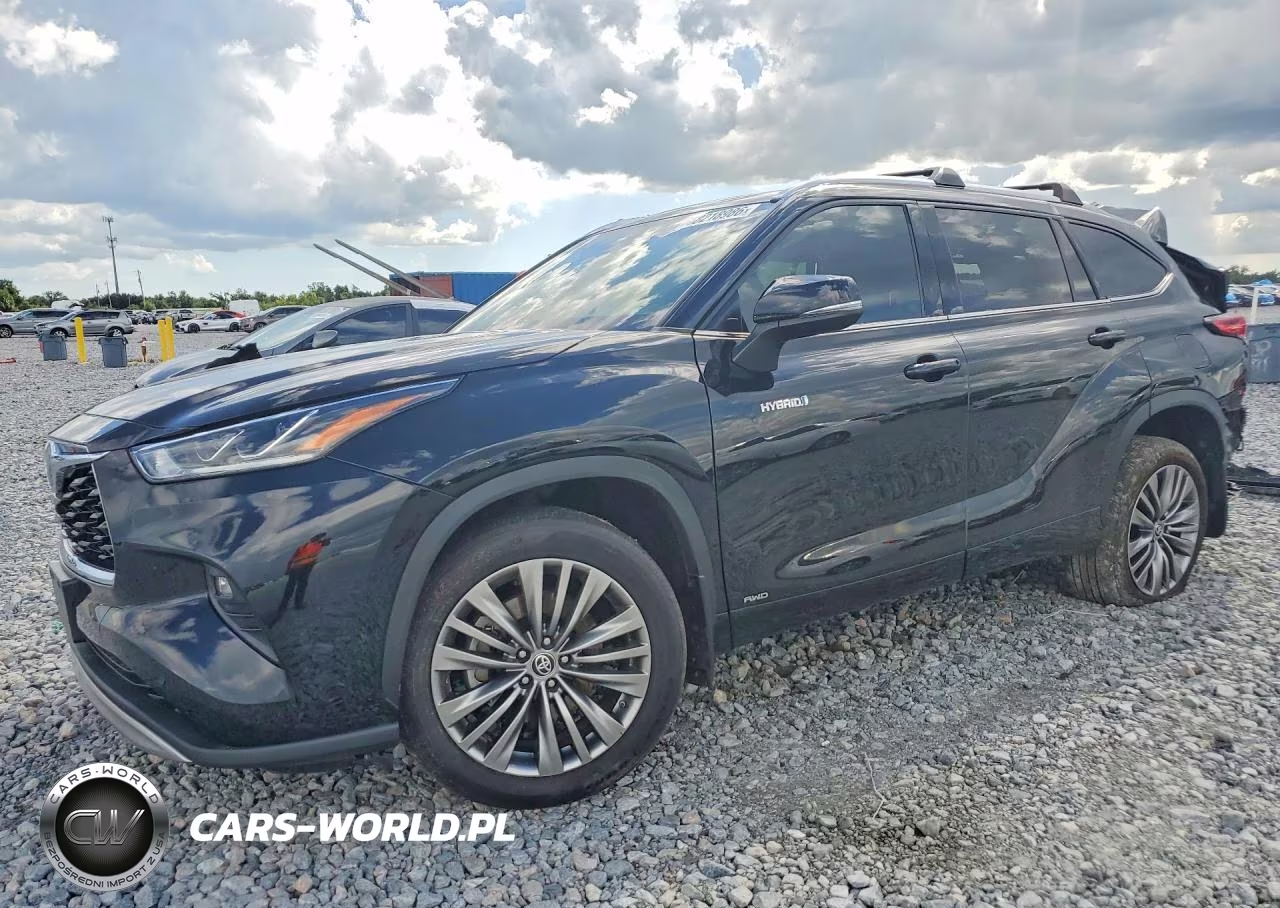 2021 Toyota Highlander Hybrid Platinum