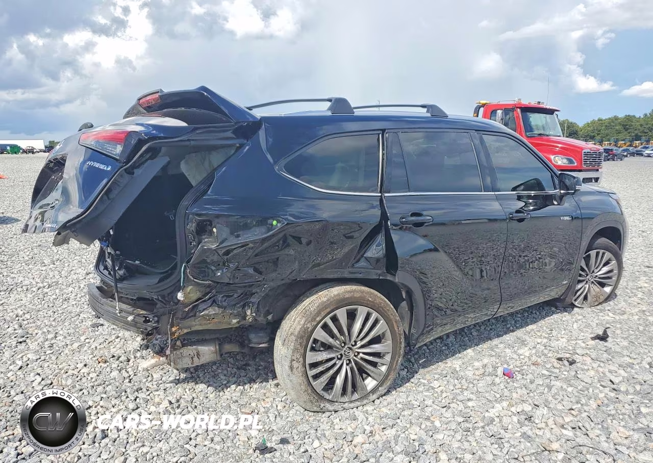 2021 Toyota Highlander Hybrid Platinum VIN:5TDEBRCH4MS030532 - 3
