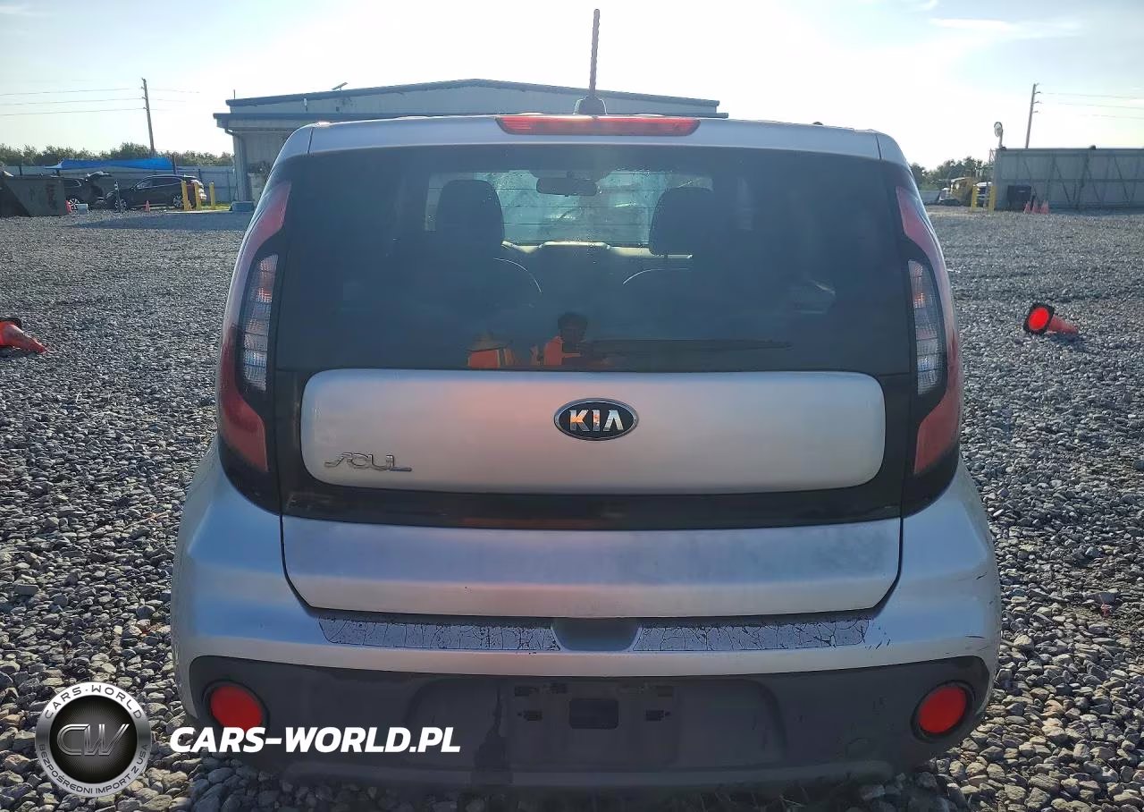 2017 Kia Soul Base VIN:KNDJN2A20H7499970 - 6