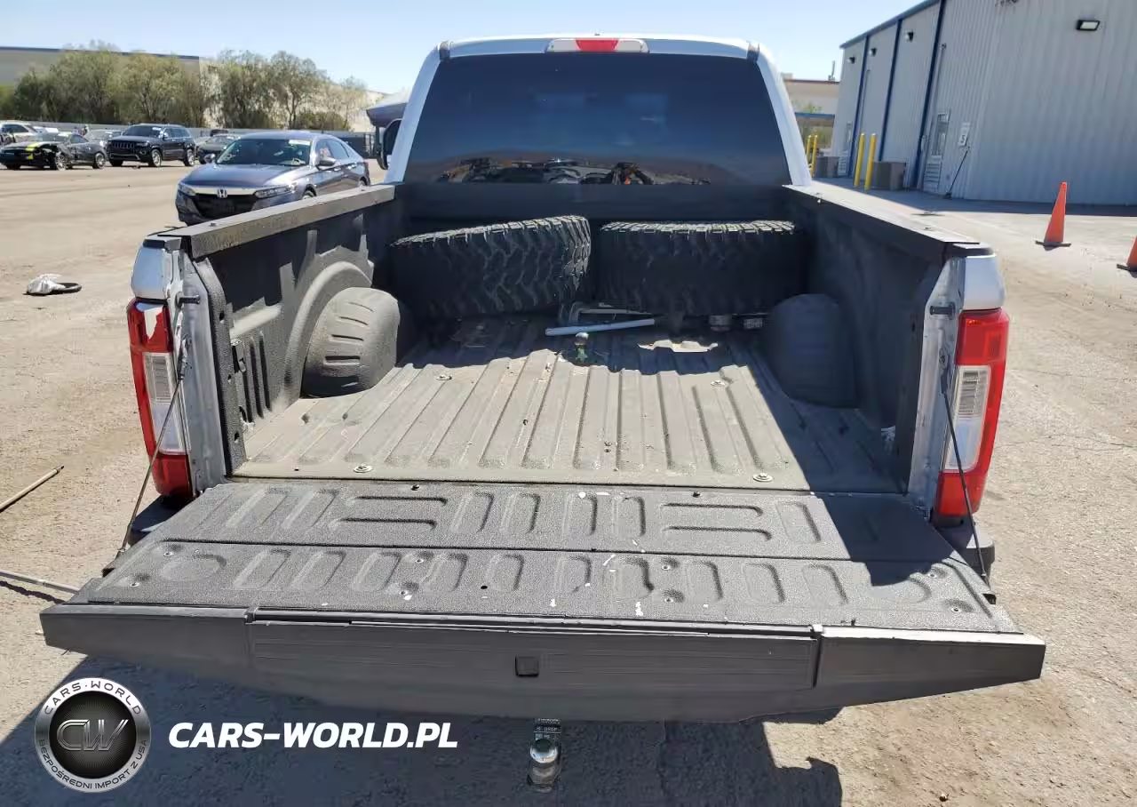2018 Ford F250 Super Duty VIN:1FT7X2B63JEC63269 - 6
