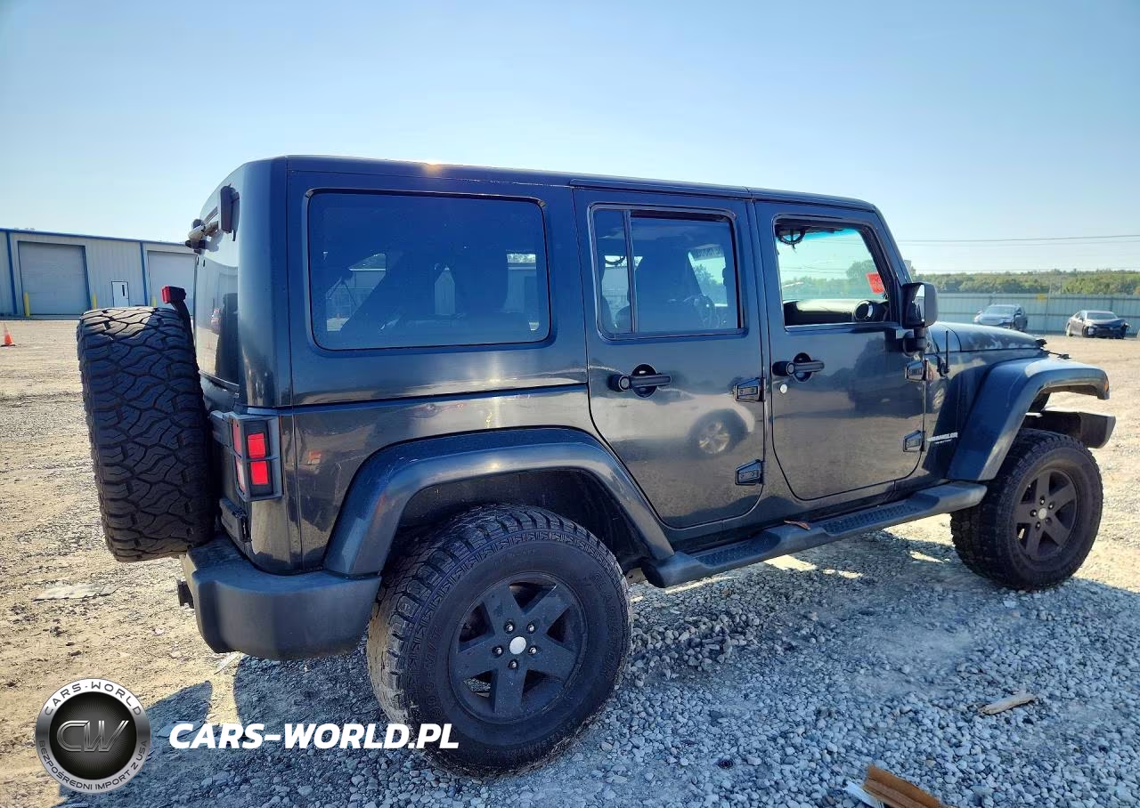 2011 Jeep Wrangler Unlimited Sport VIN:1J4BA3H16BL621999 - 3
