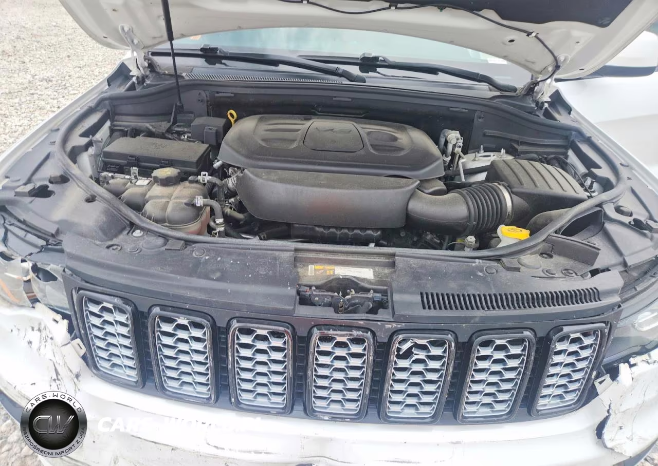 2020 Jeep Grand Cherokee Laredo VIN:1C4RJFAG8LC105018 - 12
