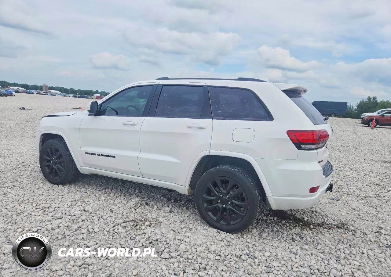 2020 Jeep Grand Cherokee Laredo VIN:1C4RJFAG8LC105018 - 2