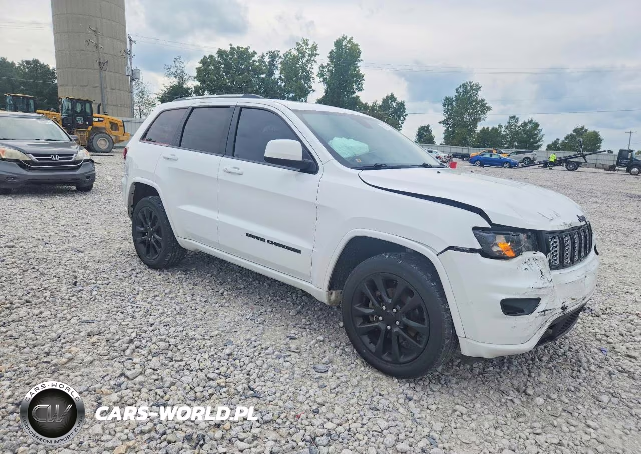2020 Jeep Grand Cherokee Laredo VIN:1C4RJFAG8LC105018 - 4
