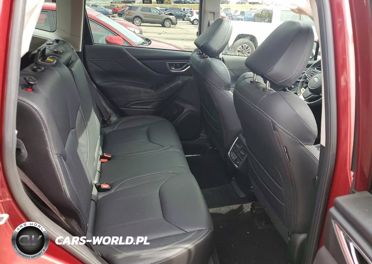 2020 Subaru Forester Touring VIN:JF2SKAXC1LH486317 - 11