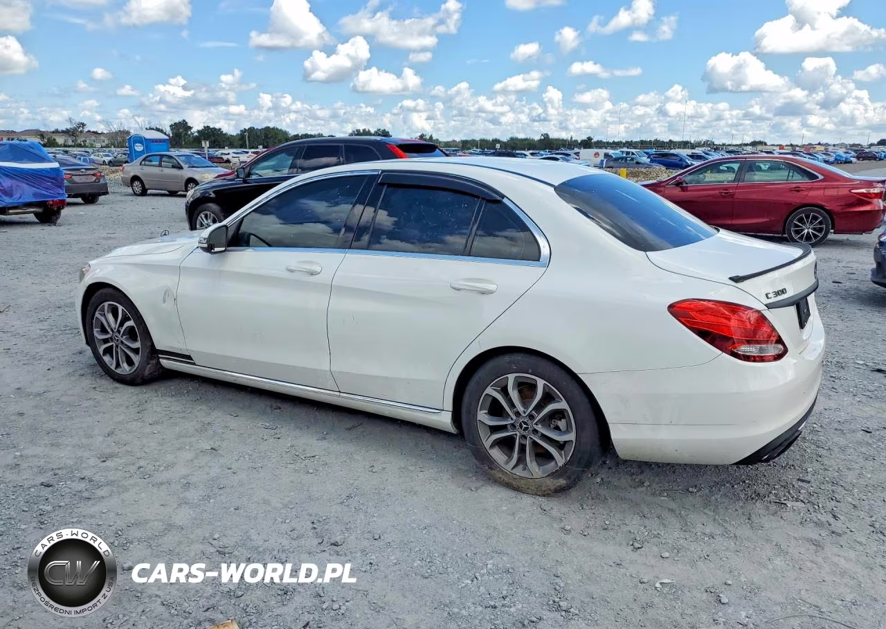 2018 Mercedes-Benz C 300 VIN:55SWF4JB9JU242772 - 2