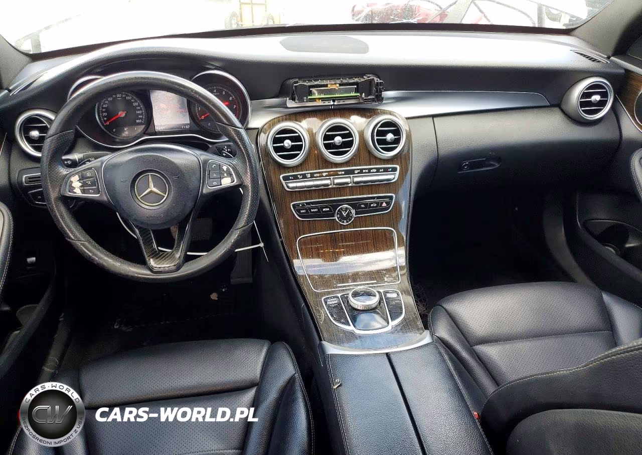 2018 Mercedes-Benz C 300 VIN:55SWF4JB9JU242772 - 8