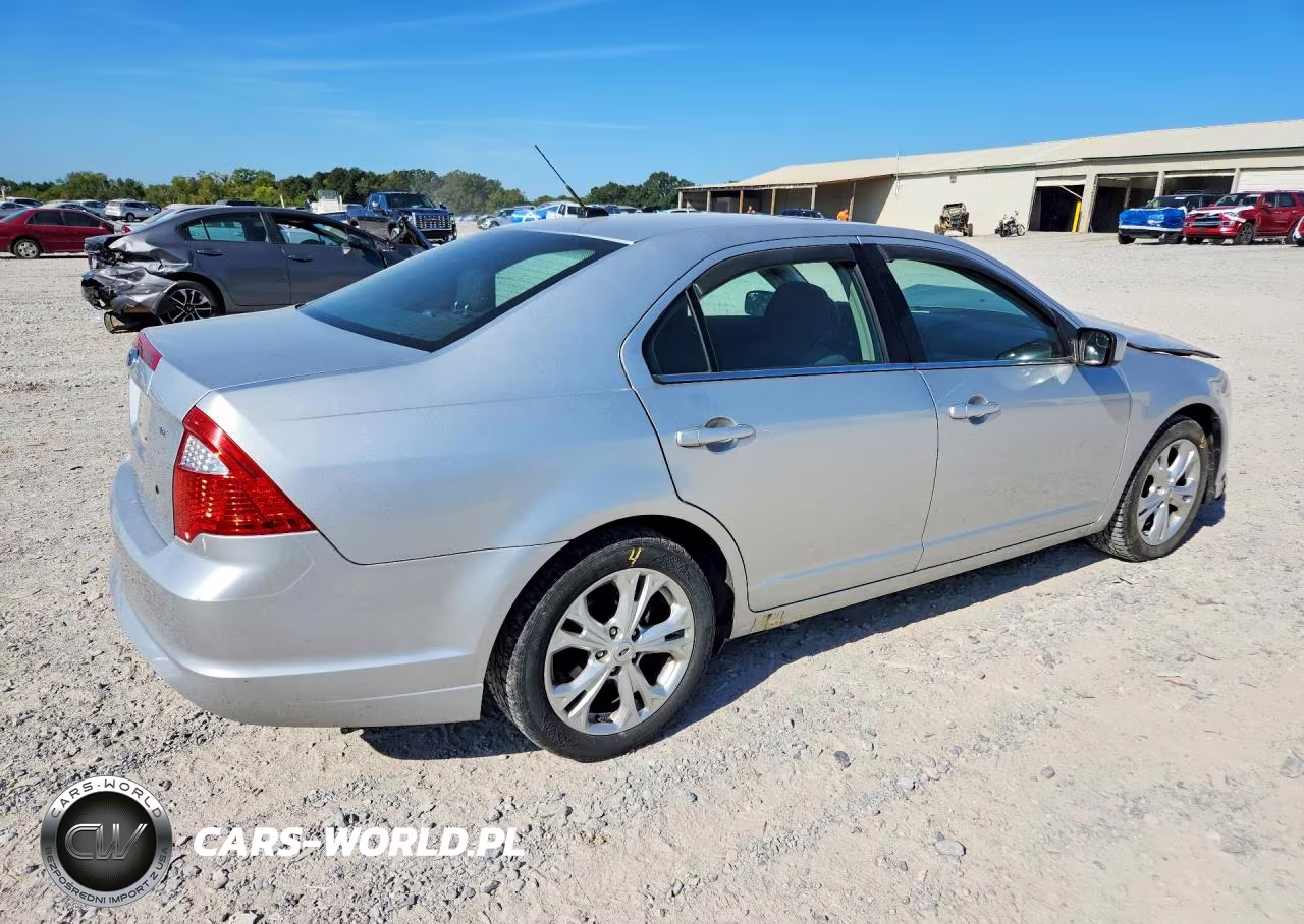2012 Ford Fusion Se VIN:3FAHP0HA9CR347851 - 3