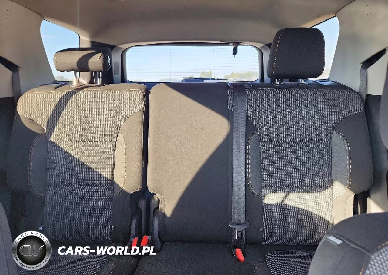 2018 Chevrolet Traverse Ls VIN:1GNERFKW5JJ111260 - 10