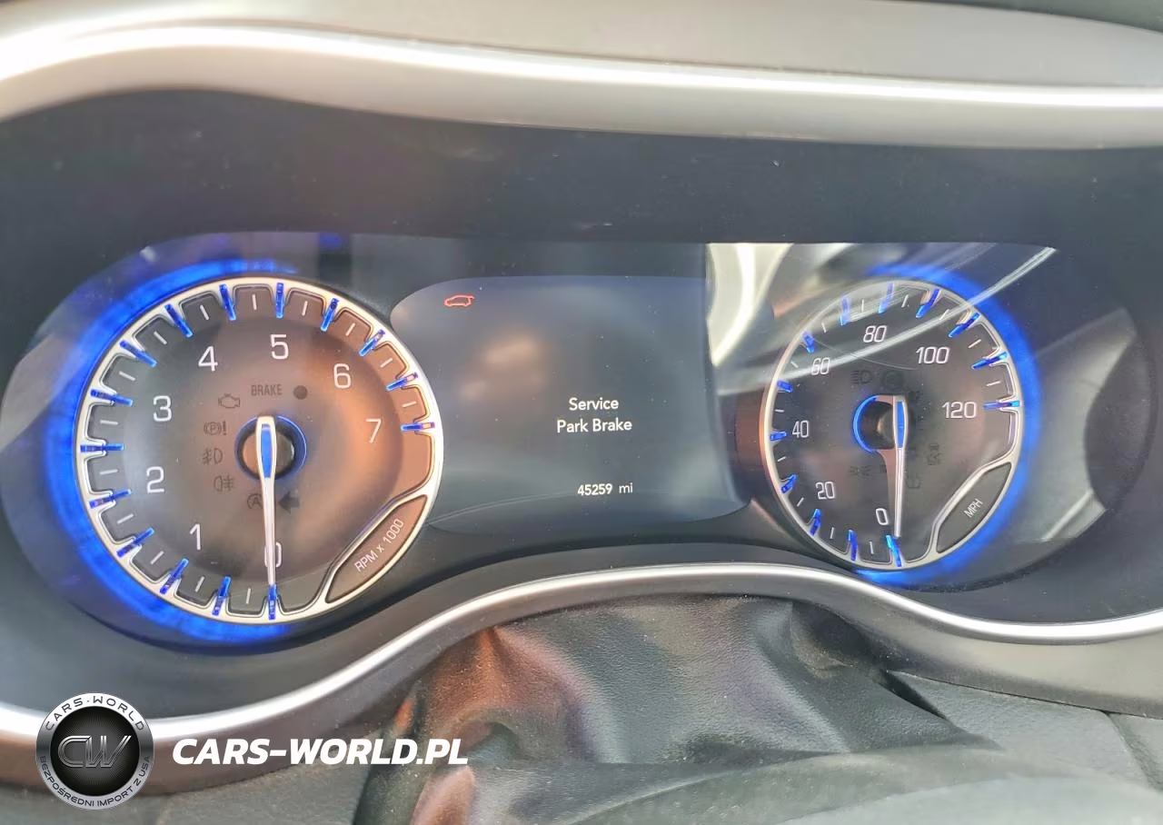 2024 Chrysler Pacifica Touring L VIN:2C4RC1BG3RR132977 - 9