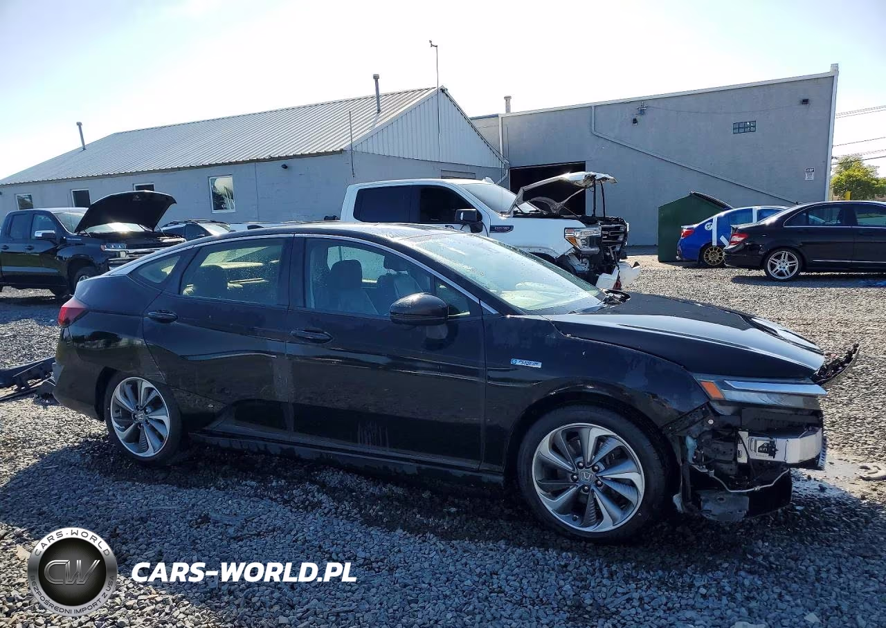 2018 Honda Clarity Touring VIN:JHMZC5F30JC020647 - 4
