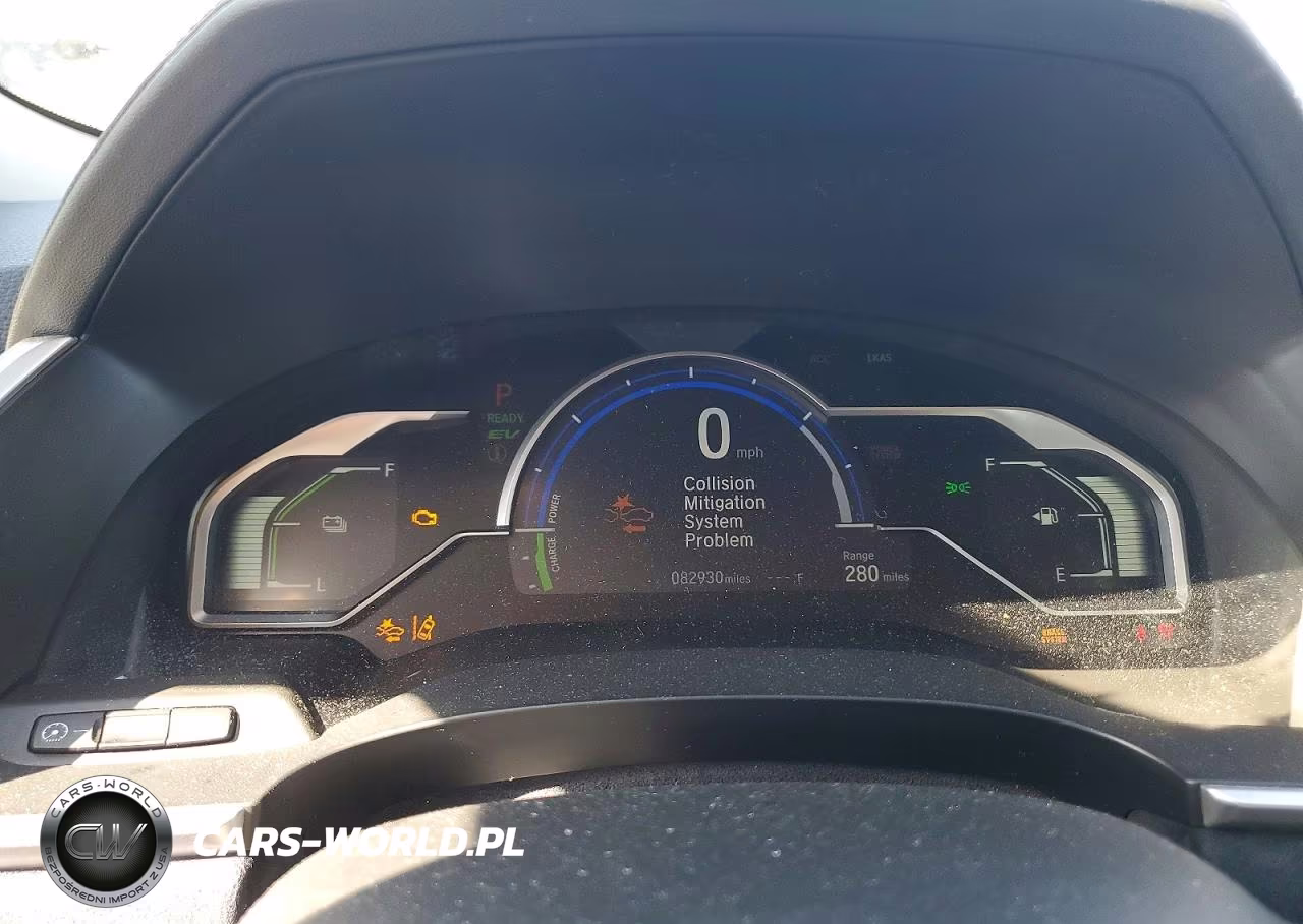 2018 Honda Clarity Touring VIN:JHMZC5F30JC020647 - 9