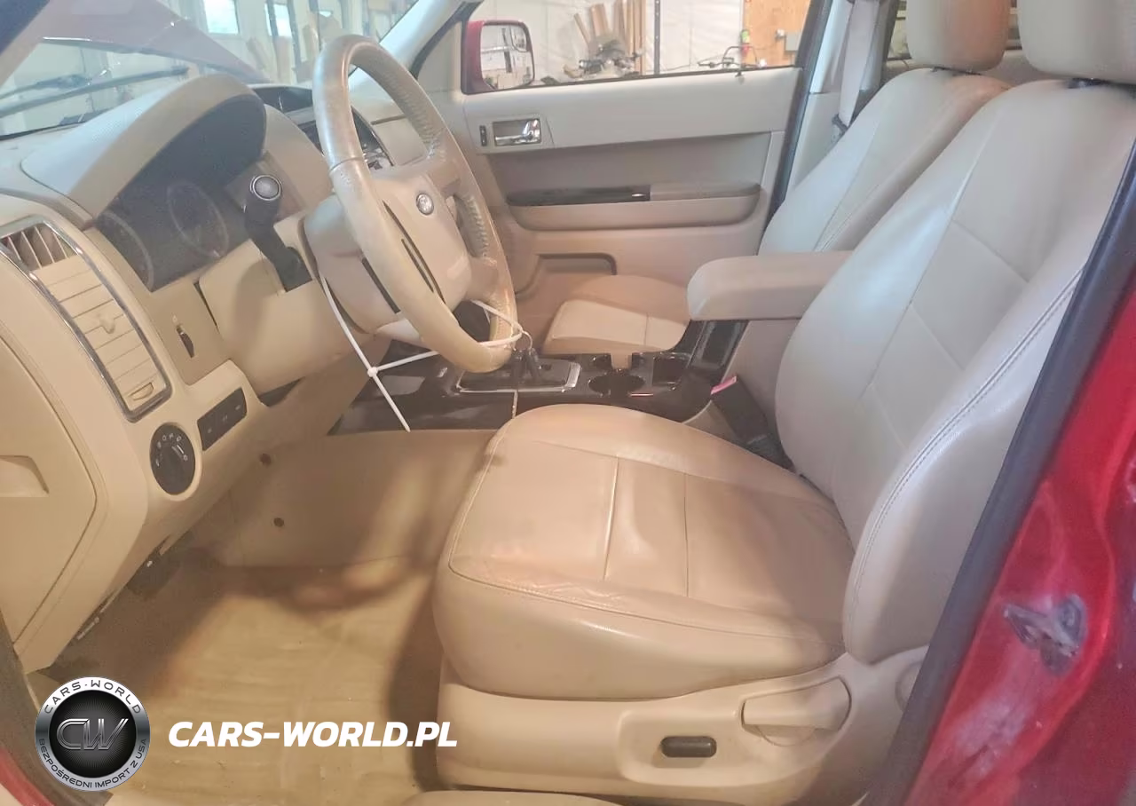 2010 Ford Escape Limited VIN:1FMCU9E75AKD15910 - 7