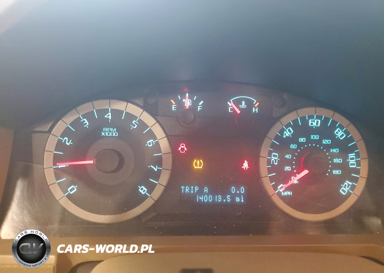 2010 Ford Escape Limited VIN:1FMCU9E75AKD15910 - 9