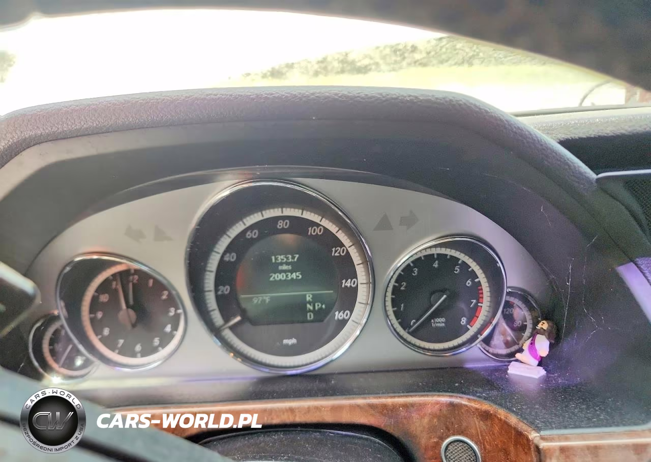 2010 Mercedes-Benz E 350 VIN:WDDHF5GB3AA092096 - 9