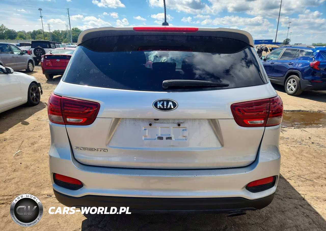 2019 Kia Sorento L VIN:5XYPG4A32KG580729 - 6
