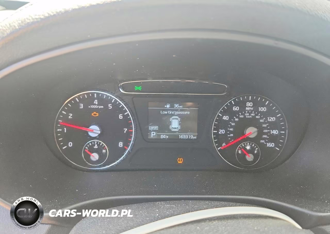2019 Kia Sorento L VIN:5XYPG4A32KG580729 - 9
