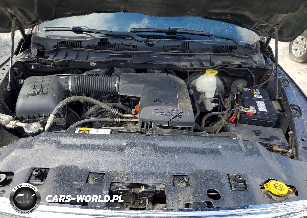 2018 Ram 1500 Slt VIN:3C6RR7LG4JG251316 - 11