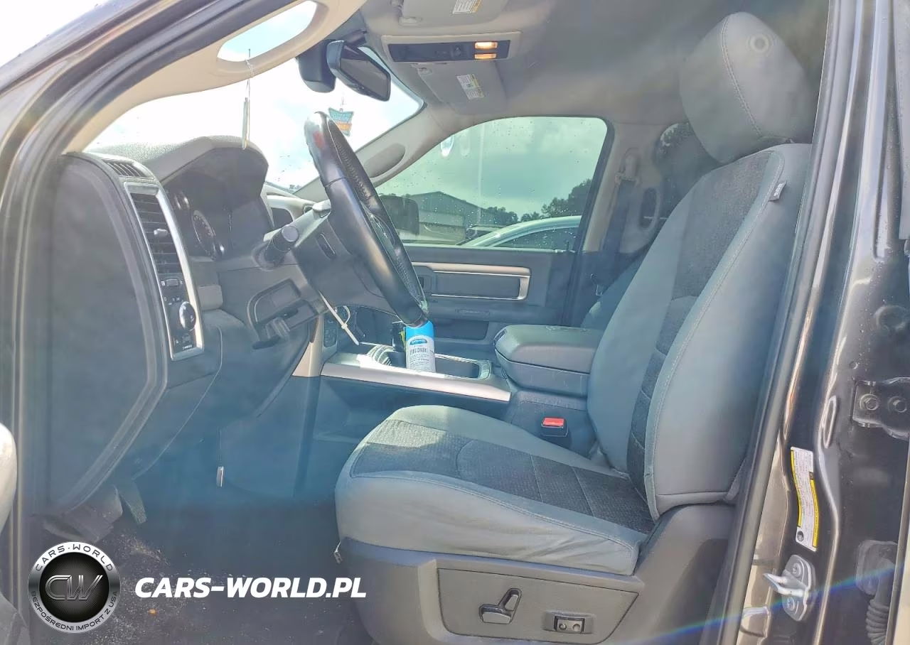 2018 Ram 1500 Slt VIN:3C6RR7LG4JG251316 - 7