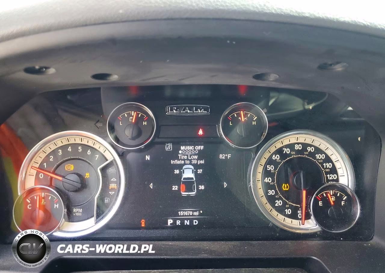 2018 Ram 1500 Slt VIN:3C6RR7LG4JG251316 - 9