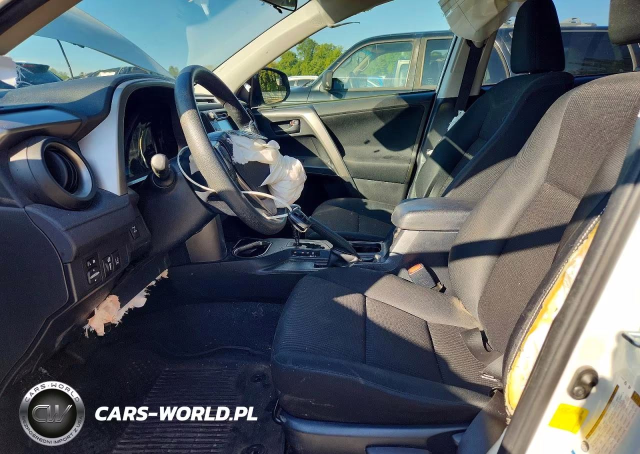 2018 Toyota Rav4 Le VIN:JTMBFREV1JJ248852 - 7