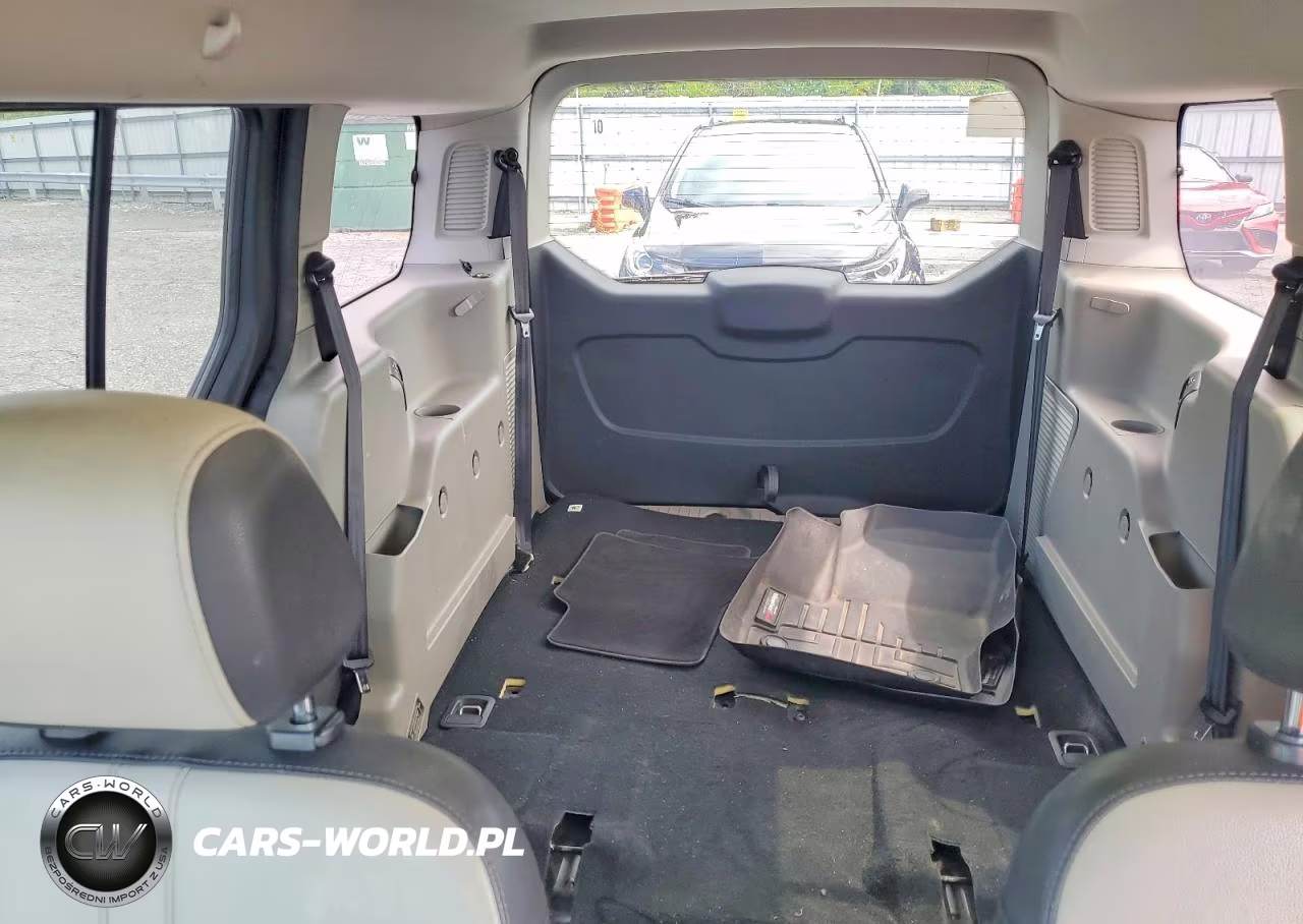 2019 Ford Transit Connect Titanium VIN:NM0GE9G21K1429007 - 10