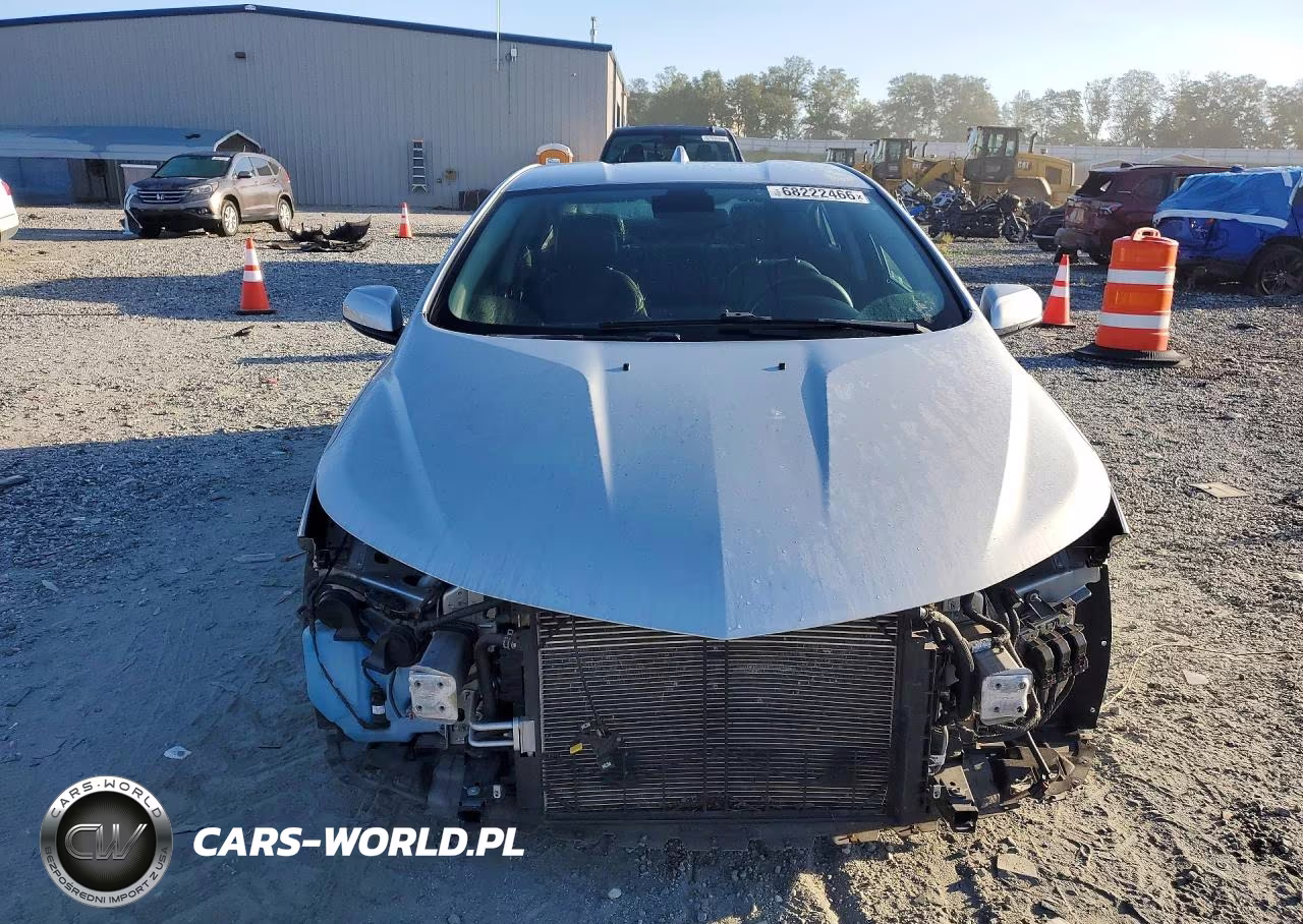 2018 Chevrolet Volt Lt VIN:1G1RC6S57JU110136 - 5