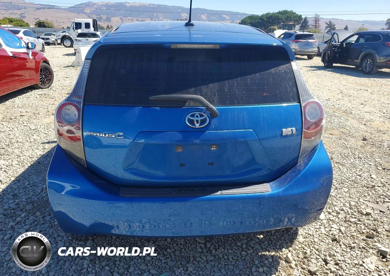 2013 Toyota Prius C Four VIN:JTDKDTB3XD1046067 - 6