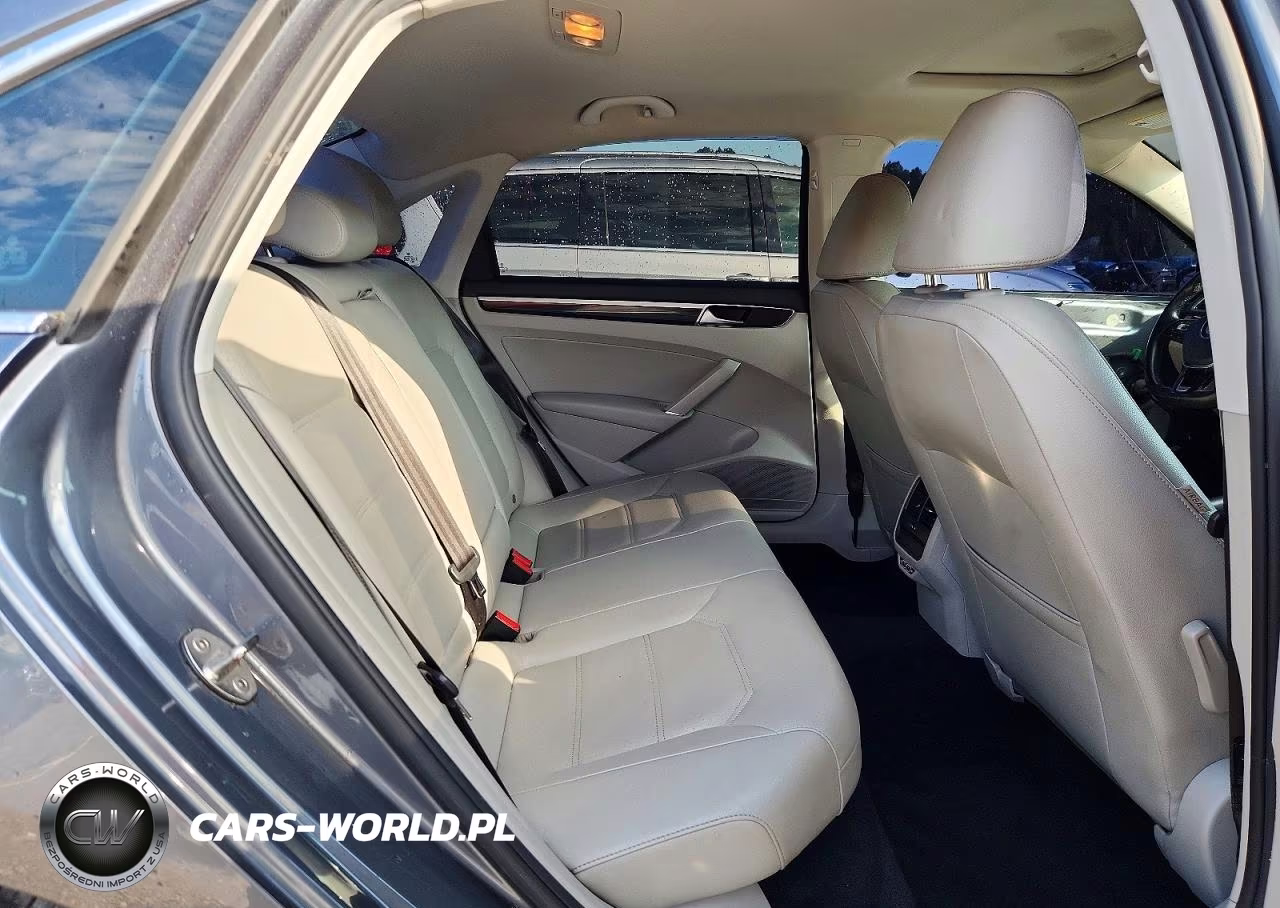 2019 Volkswagen Passat Se R-Line VIN:1VWMA7A30KC001888 - 11