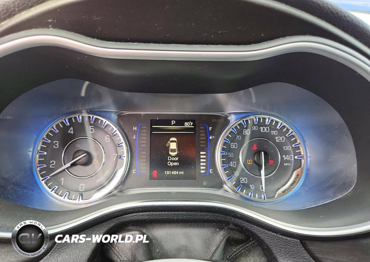 2015 Chrysler 200 Limited VIN:1C3CCCAB8FN618303 - 9