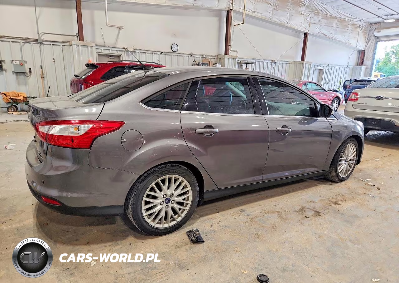 2012 Ford Focus Sel VIN:1FAHP3H21CL421756 - 3
